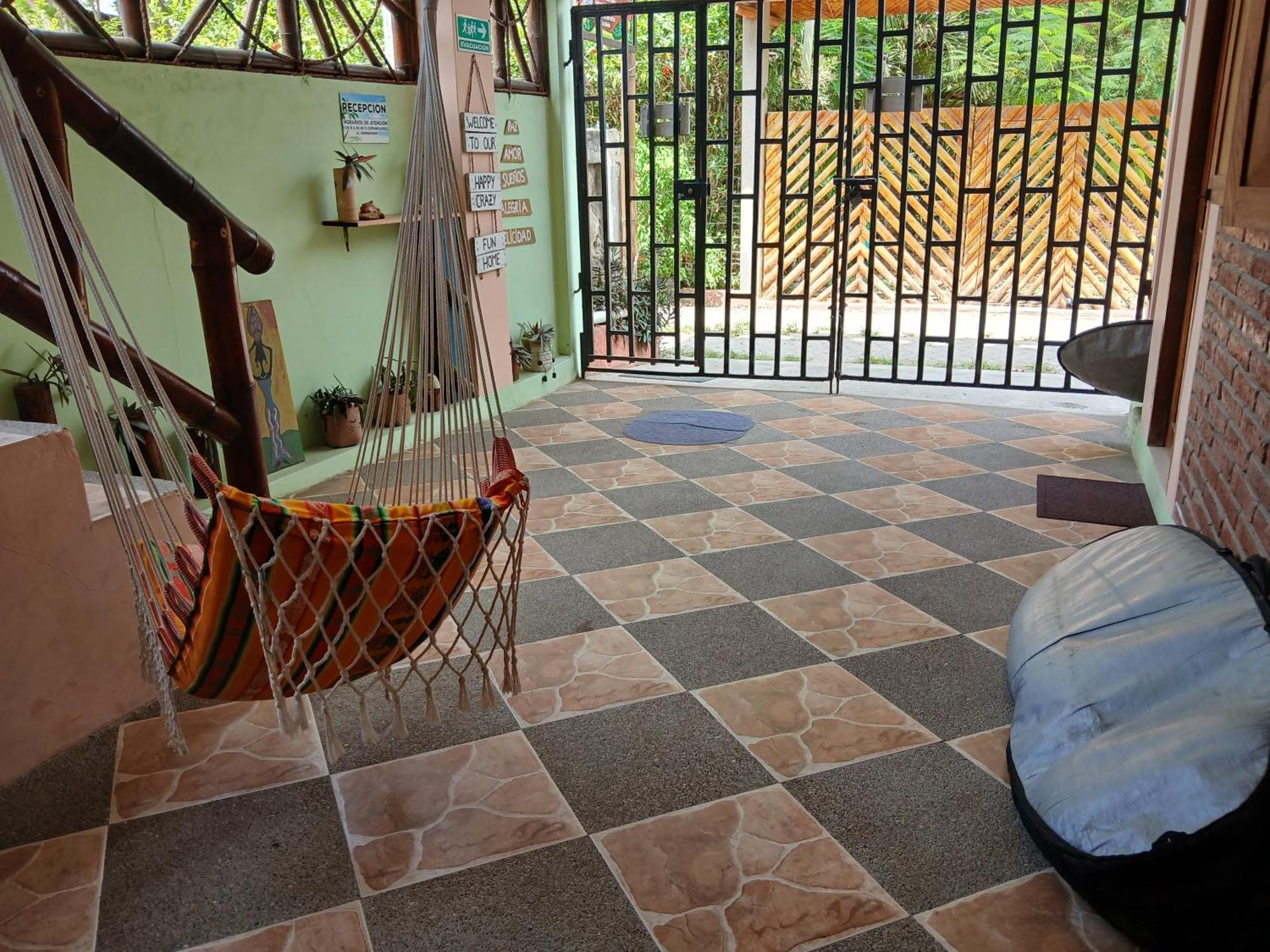 Hostal Casa Taisha Montañita Exterior foto